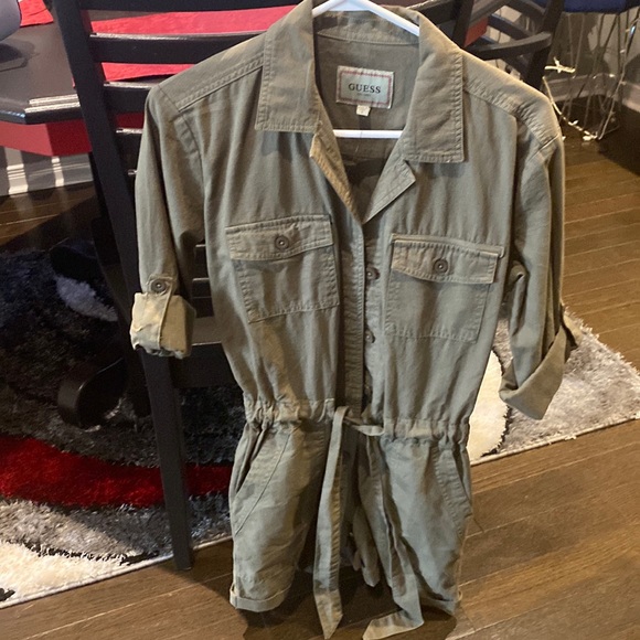 Guess army green romper - Picture 1 of 2